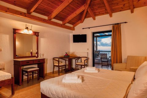 Room with Sea View in Kyparissia | Natura Club & Spa
